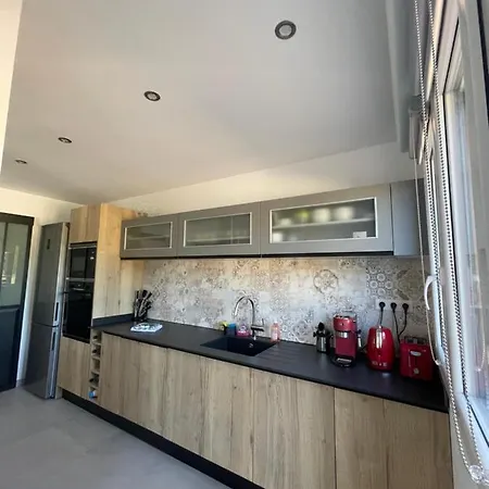 Maison Neuve Vecchio * Porto-Vecchio (Corsica)